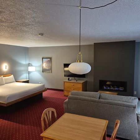 Hotel Baie Saint Paul Екстер'єр фото