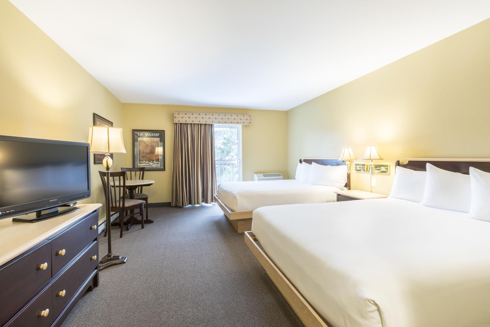 Hotel Baie Saint Paul Екстер'єр фото