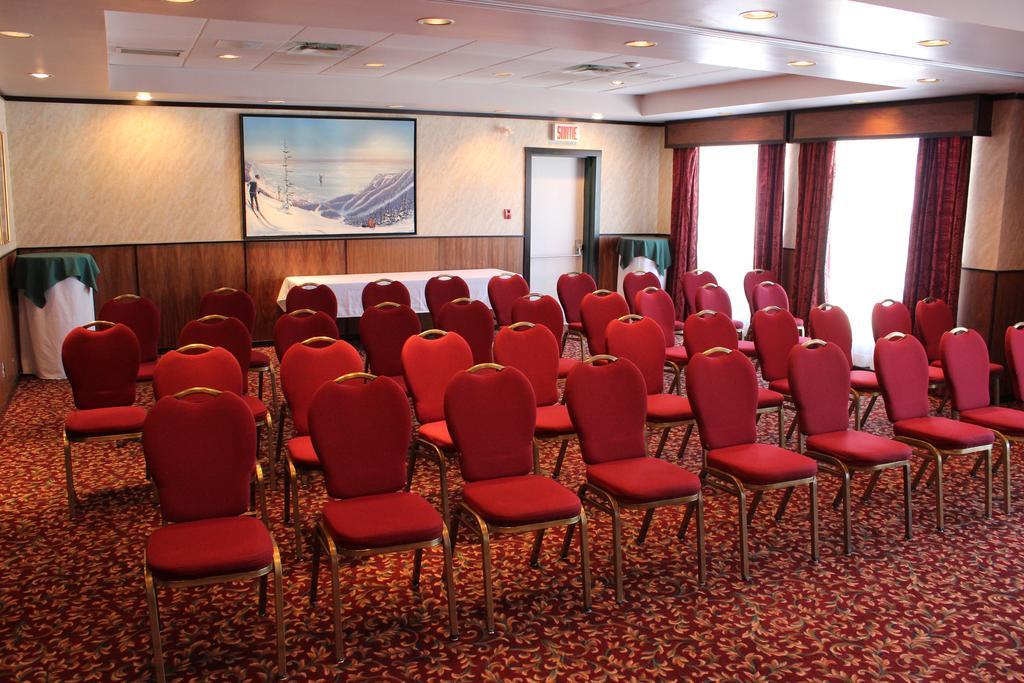Hotel Baie Saint Paul Екстер'єр фото