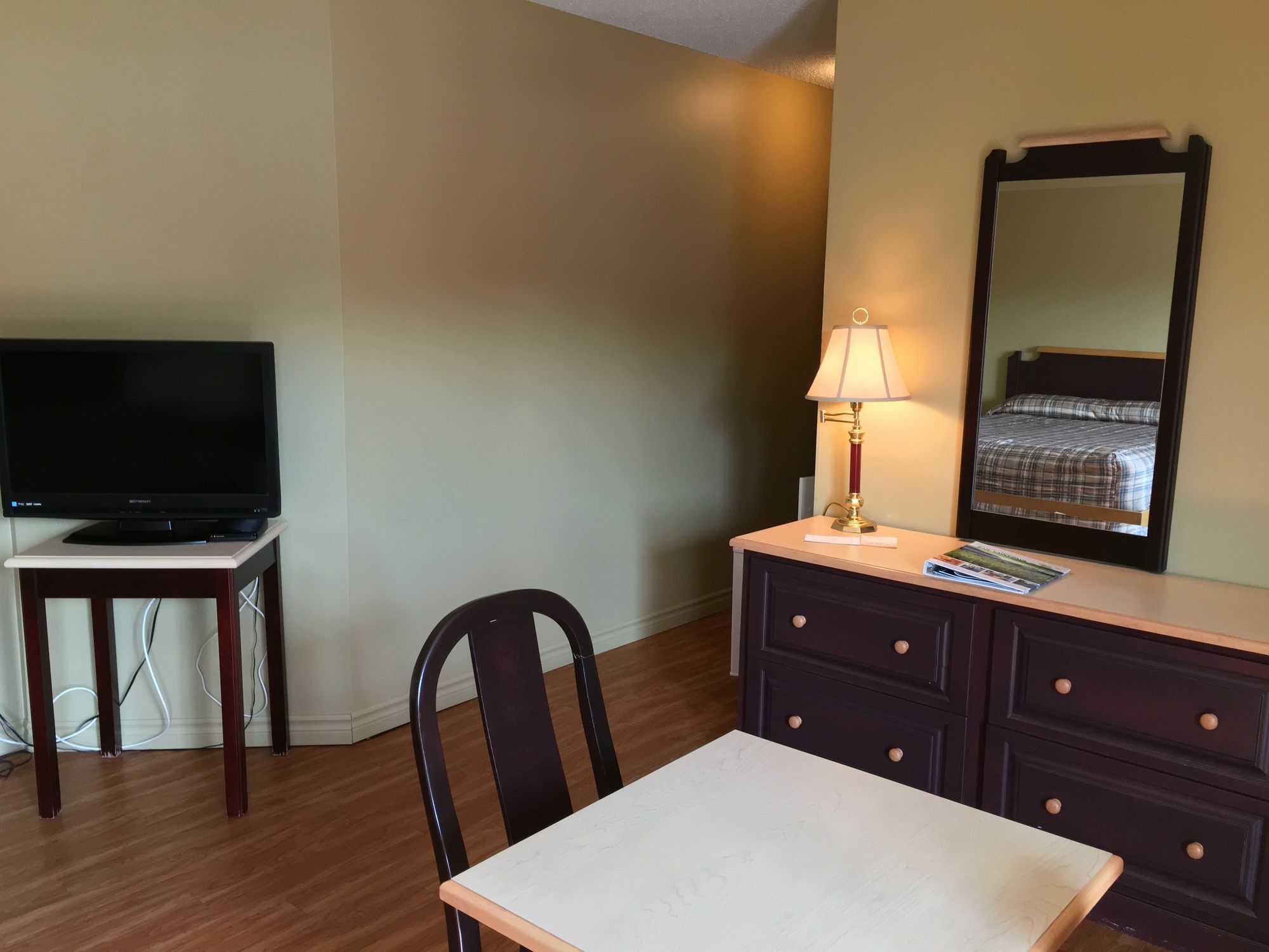 Hotel Baie Saint Paul Екстер'єр фото