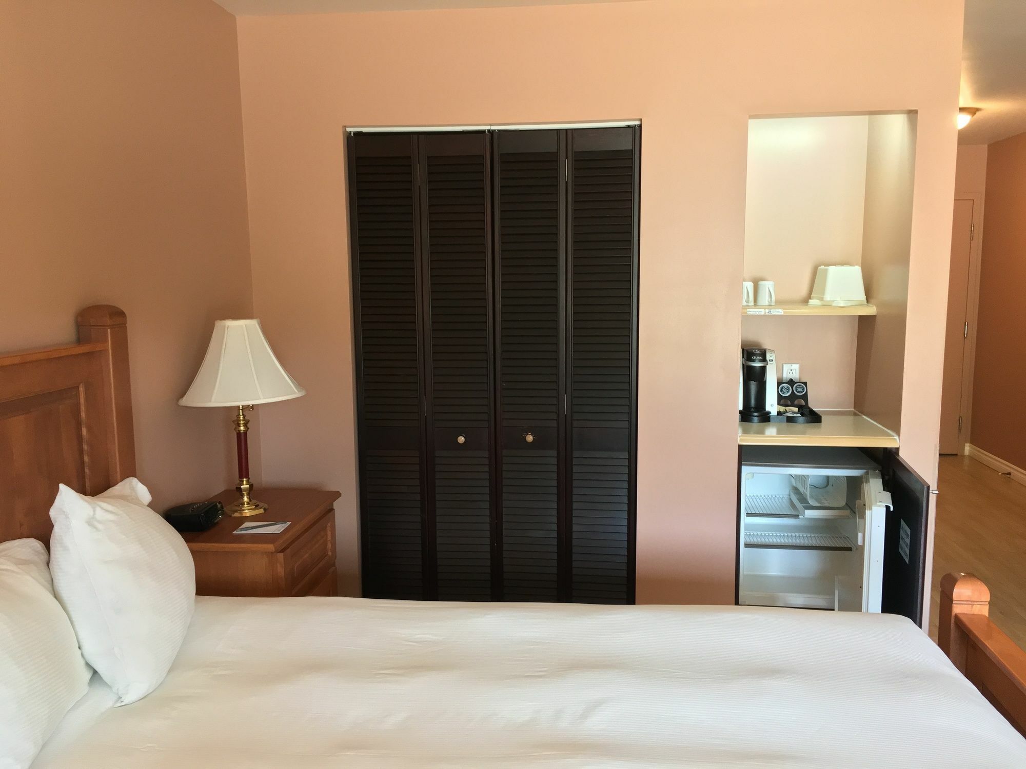 Hotel Baie Saint Paul Екстер'єр фото